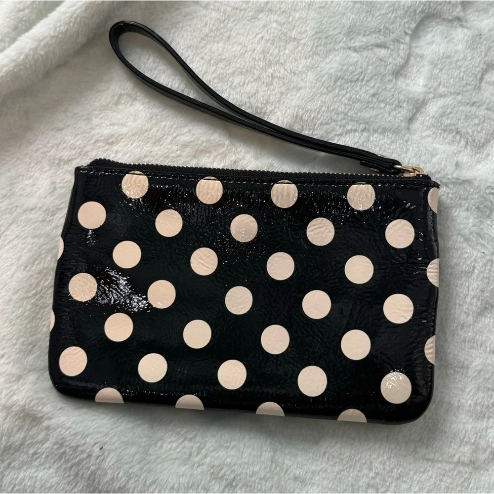 Kate spade zipper wristlet wallet patent leather black white polka dot